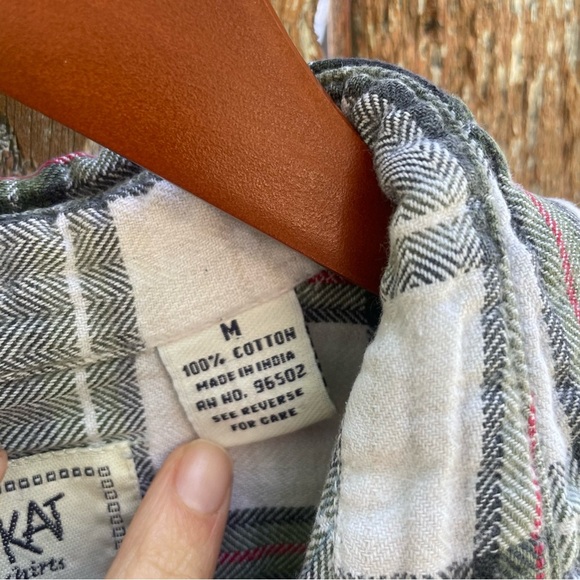 KRAZY KAT Women’s Gray Red Plaid Button Down Shirt 100% Cotton Size Medium - Picture 3 of 8